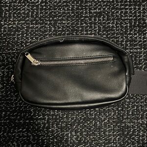 Wild Fable Black Fanny pack